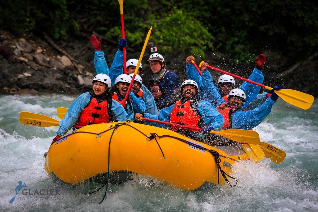 غولدن Whitewater Lodge المظهر الخارجي الصورة