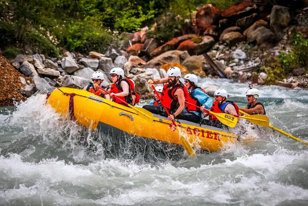 غولدن Whitewater Lodge المظهر الخارجي الصورة